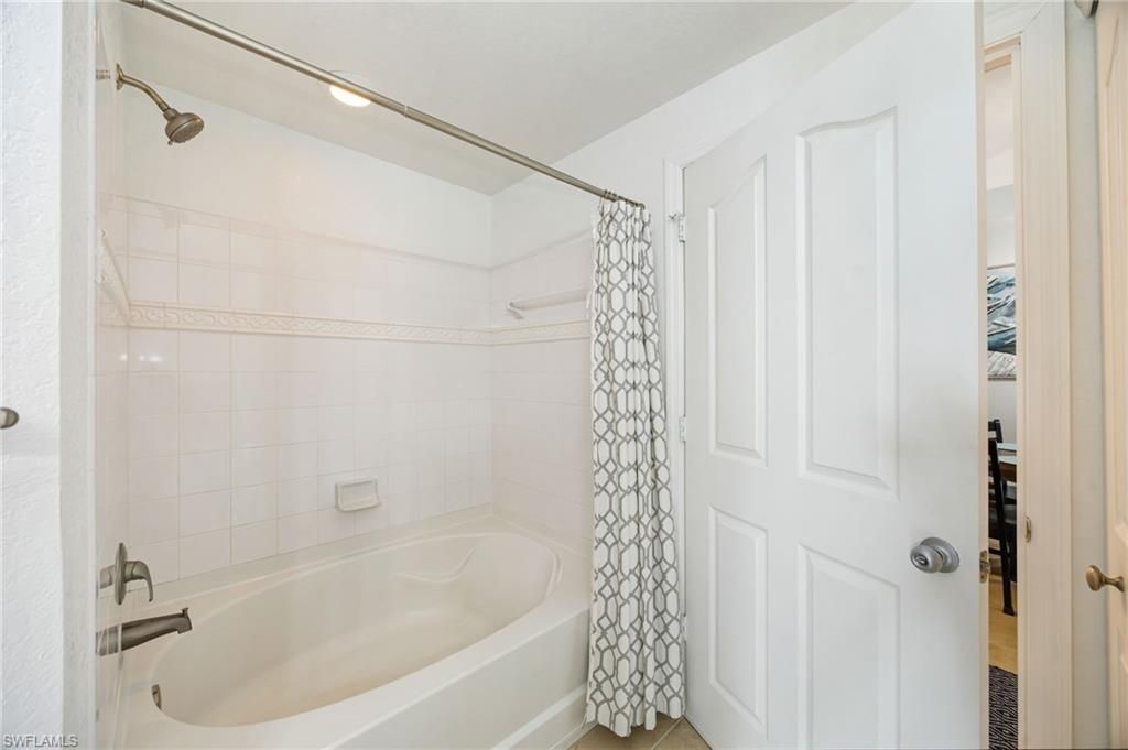 12960 Positano Cir, Unit 202, Naples, FL 34105 Photo