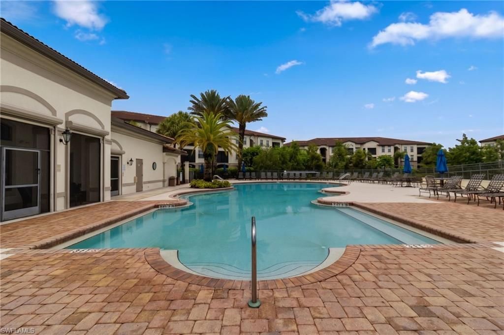 12960 Positano Cir, Unit 202, Naples, FL 34105 Photo