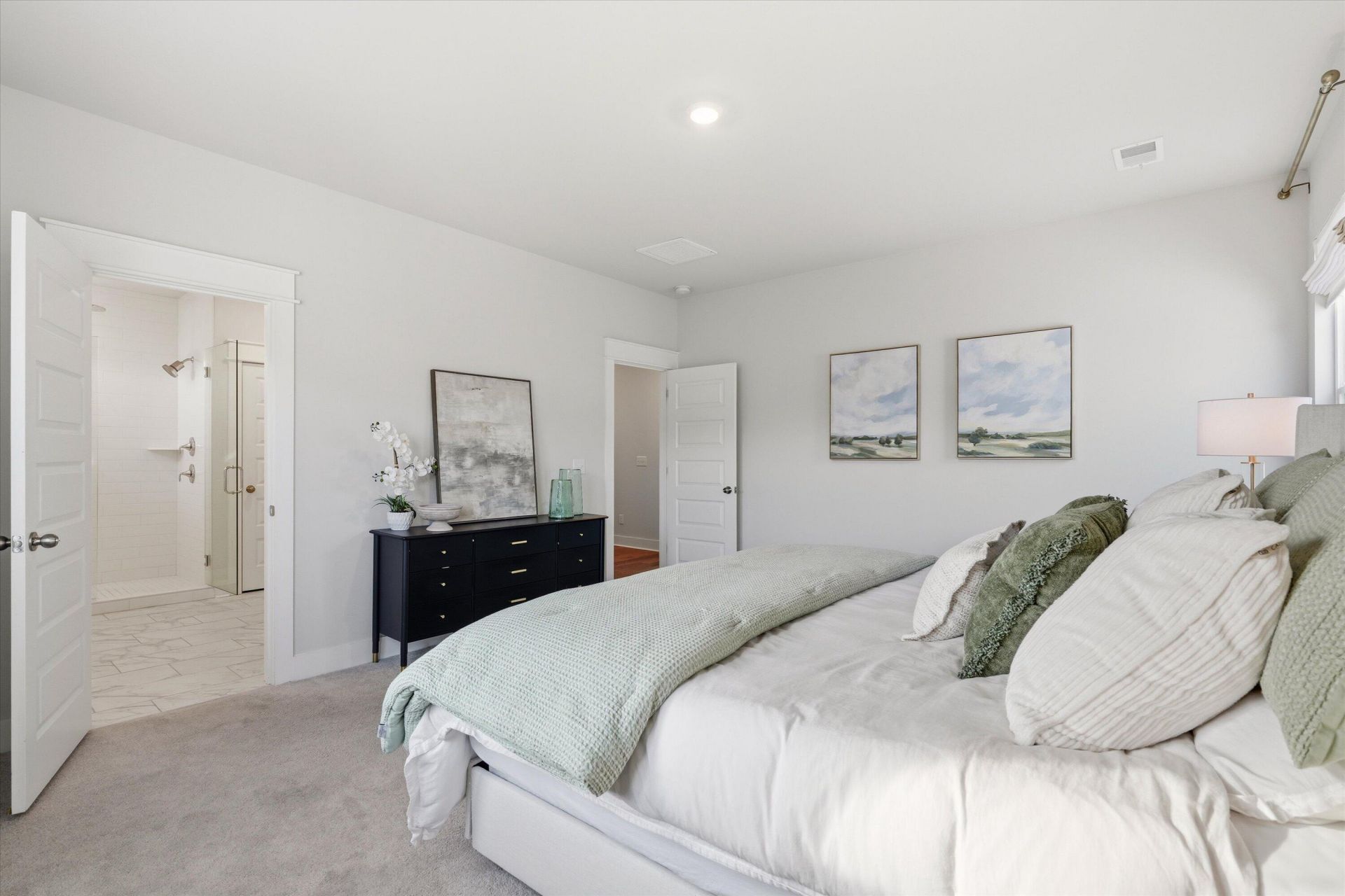 131 Archdale Street Photo 17