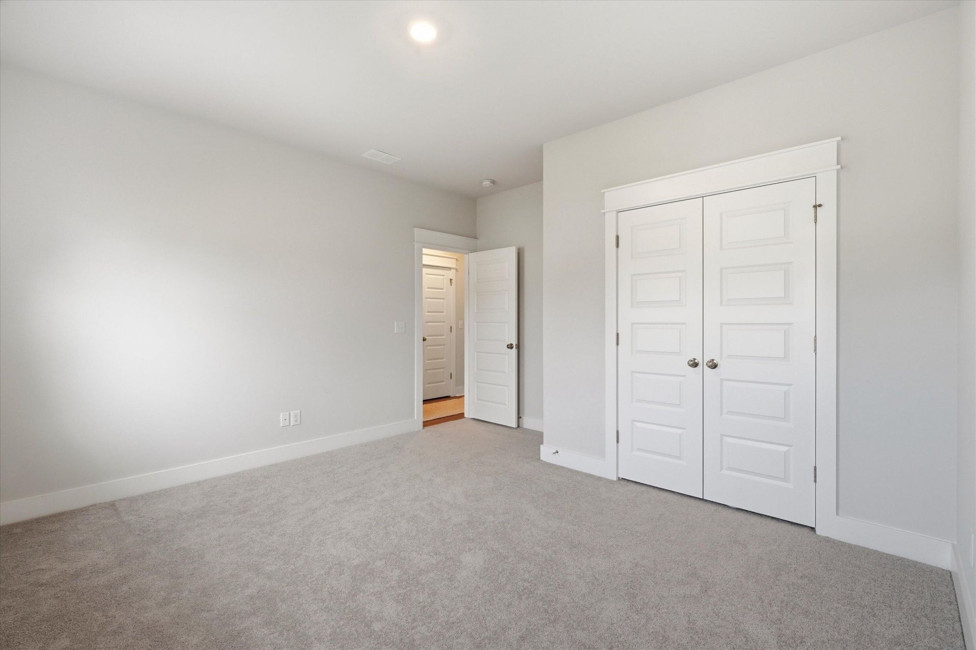 131 Archdale Street Photo 20