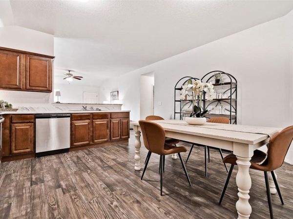 7850 Bridgegate Avenue, Springdale, AR 72762