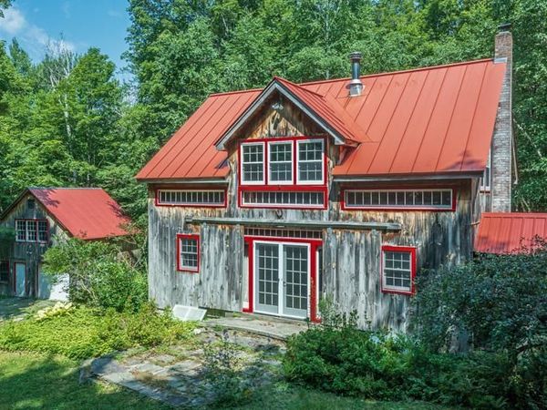 2734 Mad Tom Road, Dorset, VT 05253
