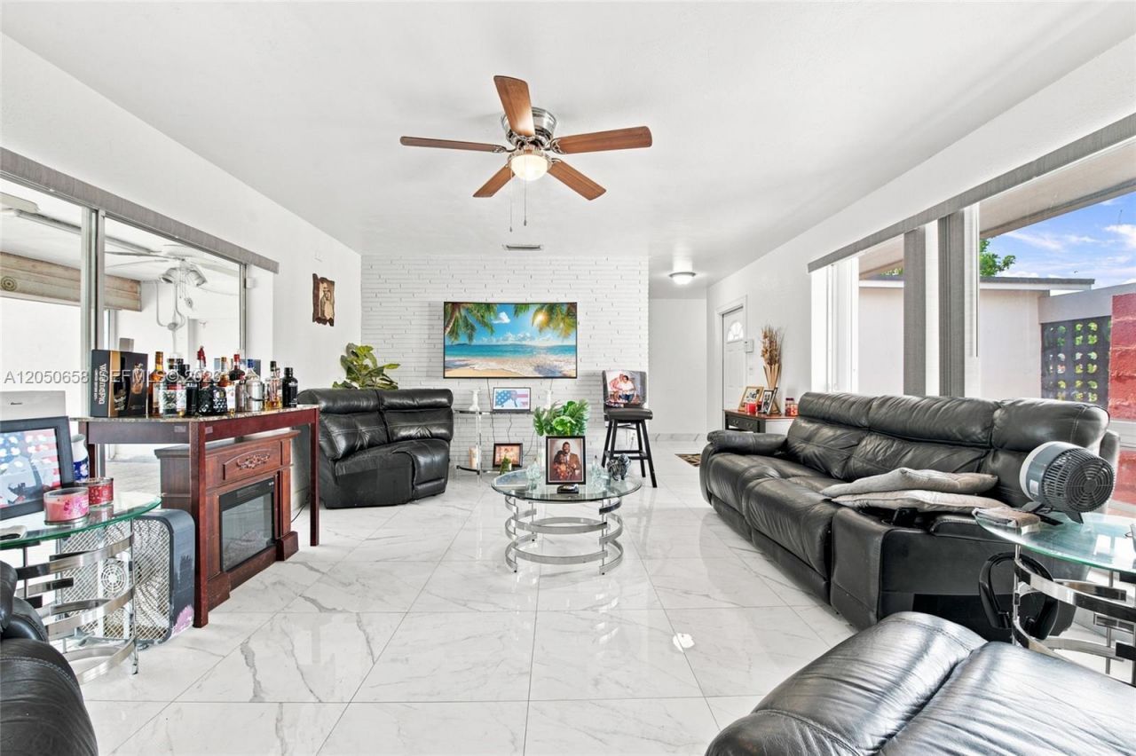 7905 Biltmore Blvd , Miramar, FL 33023 Photo