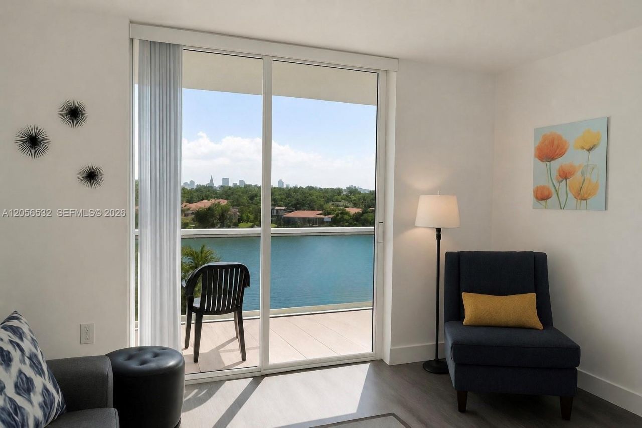 5880 Collins Ave , Unit 703, Miami Beach, FL 33140 Photo