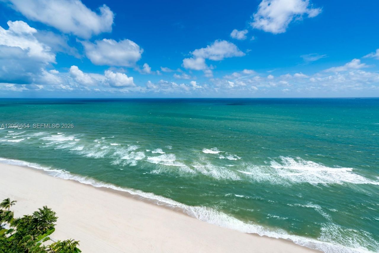 18555 Collins Ave , Unit 5201, Sunny Isles Beach, FL 33160 Photo
