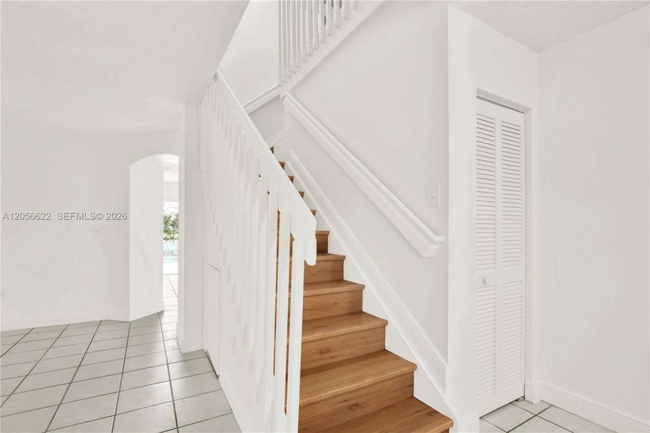 16301 SW 100th Ter, Unit ., Miami, FL 33196 Photo
