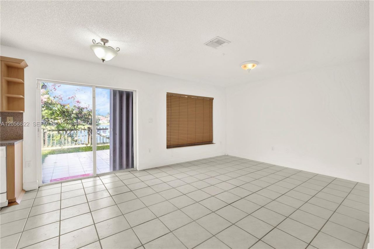 16301 SW 100th Ter, Unit ., Miami, FL 33196 Photo