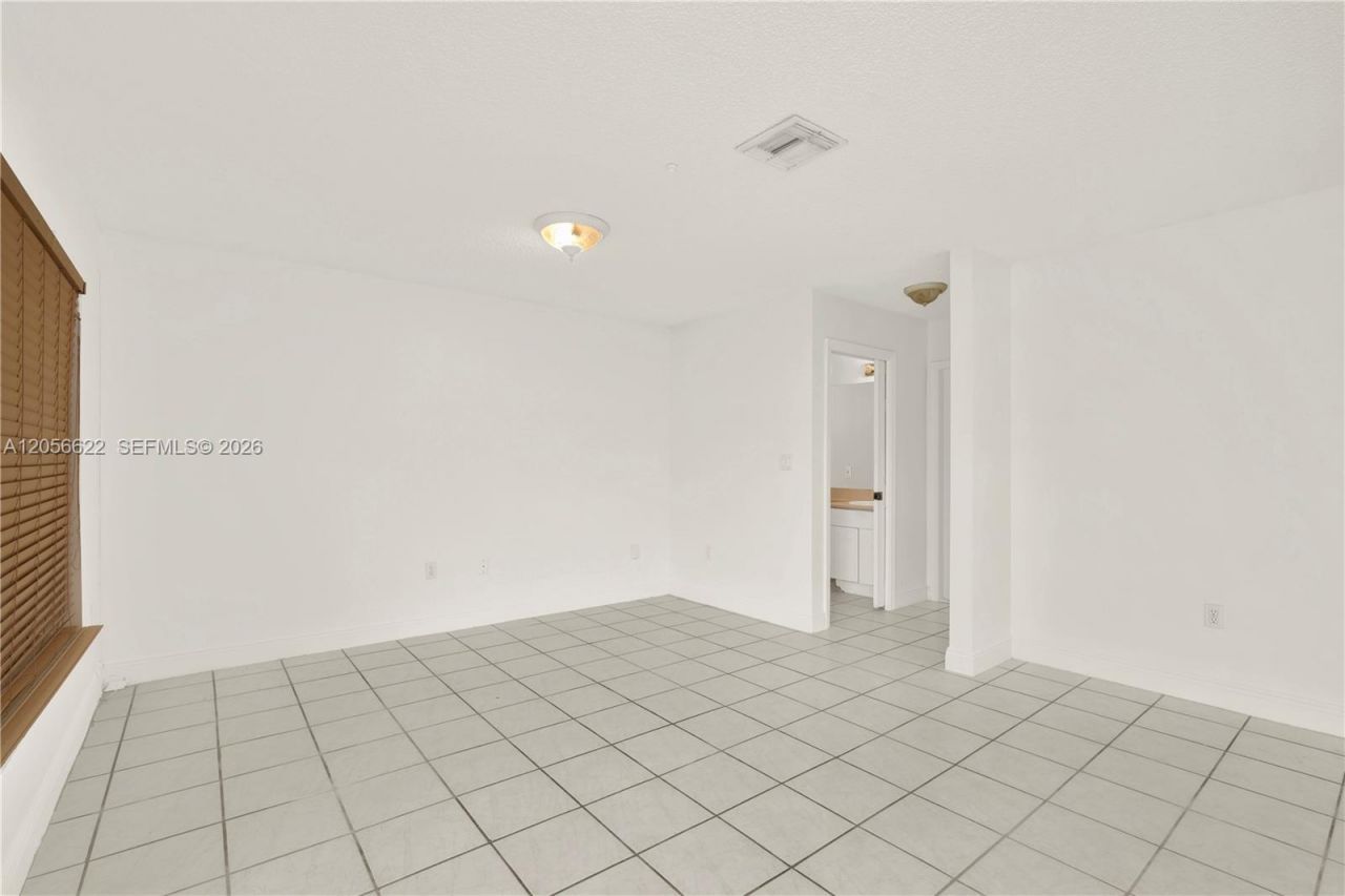 16301 SW 100th Ter, Unit ., Miami, FL 33196 Photo