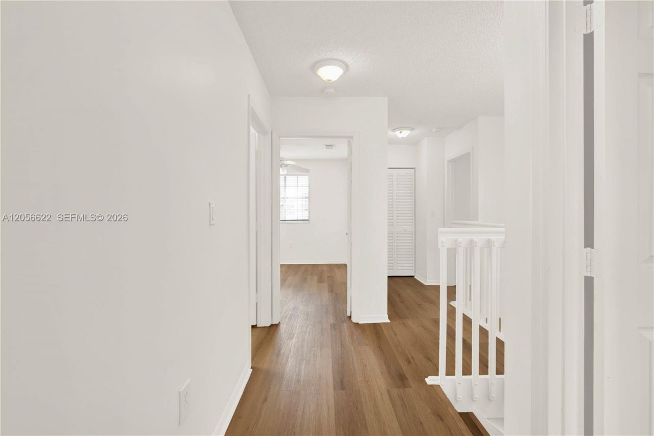 16301 SW 100th Ter, Unit ., Miami, FL 33196 Photo
