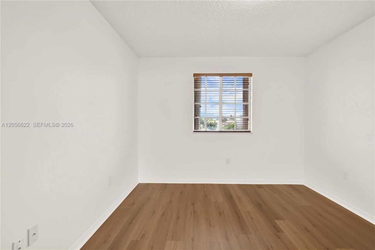 16301 SW 100th Ter, Unit ., Miami, FL 33196 Photo