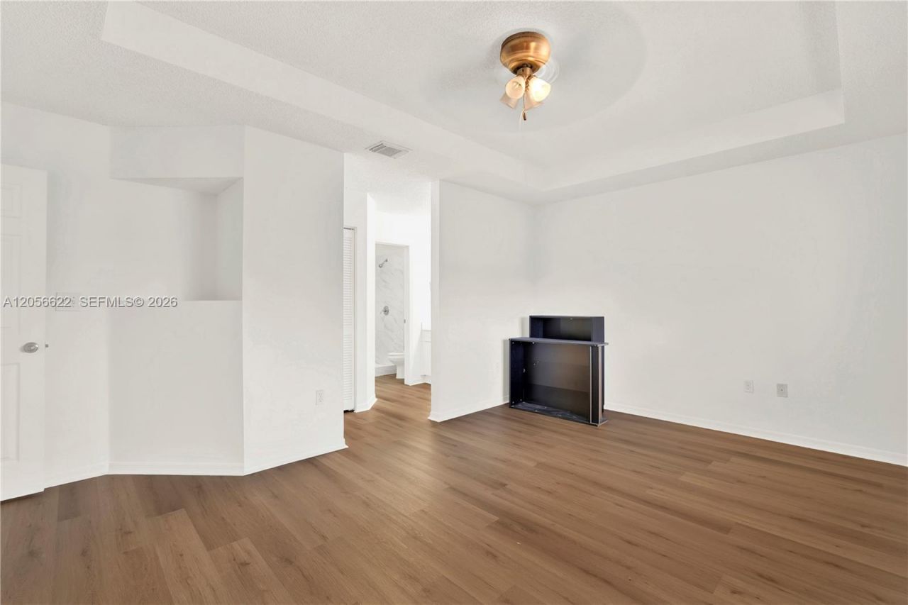16301 SW 100th Ter, Unit ., Miami, FL 33196 Photo