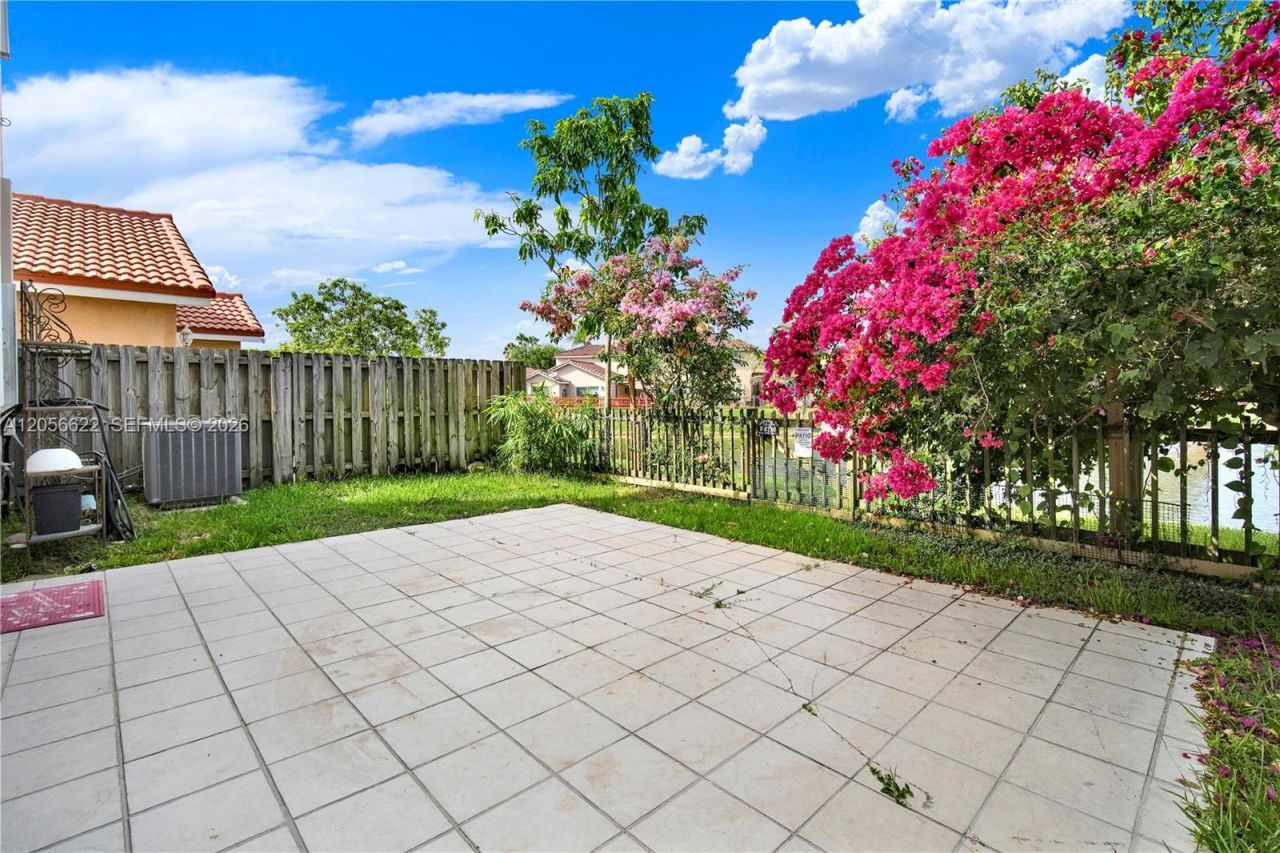 16301 SW 100th Ter, Unit ., Miami, FL 33196 Photo