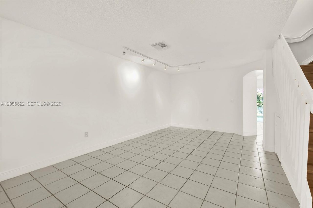 16301 SW 100th Ter, Unit ., Miami, FL 33196 Photo
