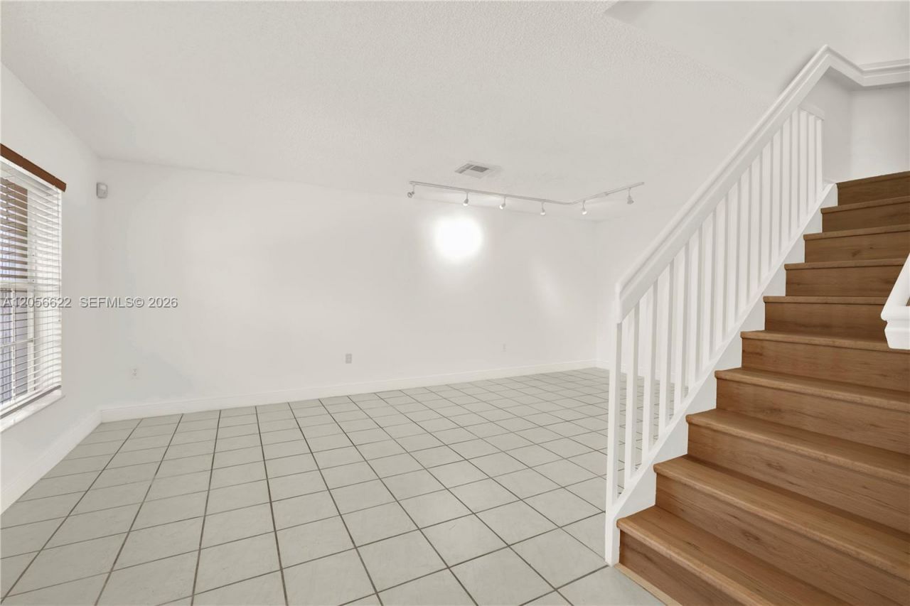 16301 SW 100th Ter, Unit ., Miami, FL 33196 Photo