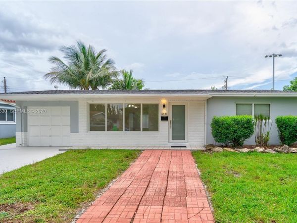6581 NW 22nd St , Sunrise, FL 33313