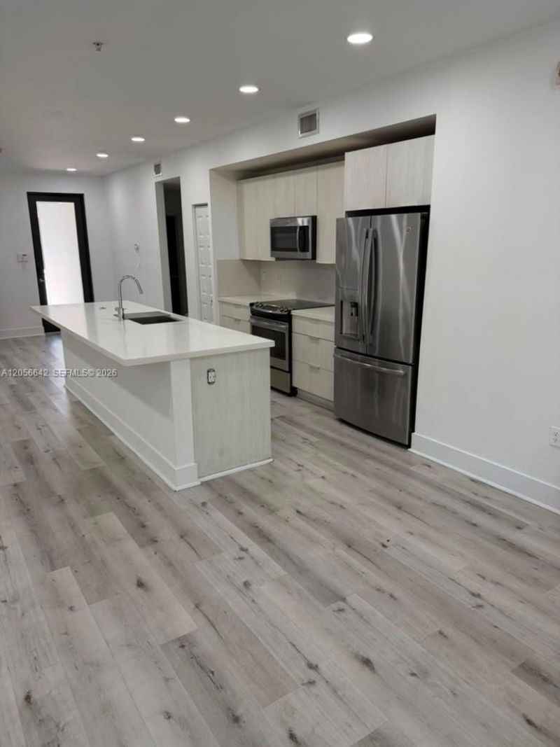 7865 NW 104th Ave, Unit 1, Doral, FL 33178 Photo