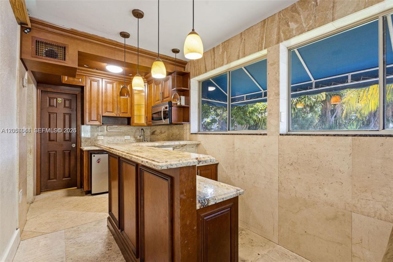 6045 Dawson St , Hollywood, FL 33023 Photo