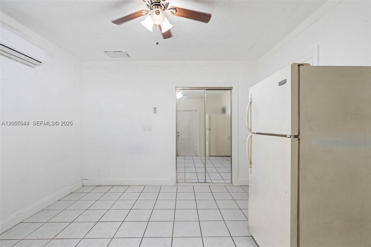 6045 Dawson St , Hollywood, FL 33023 Photo