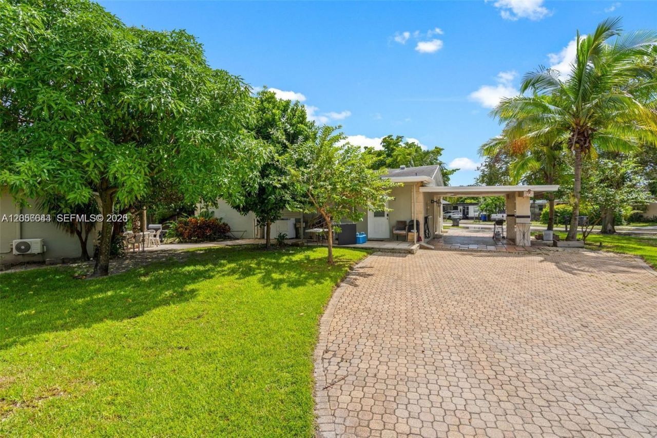 6045 Dawson St , Hollywood, FL 33023 Photo