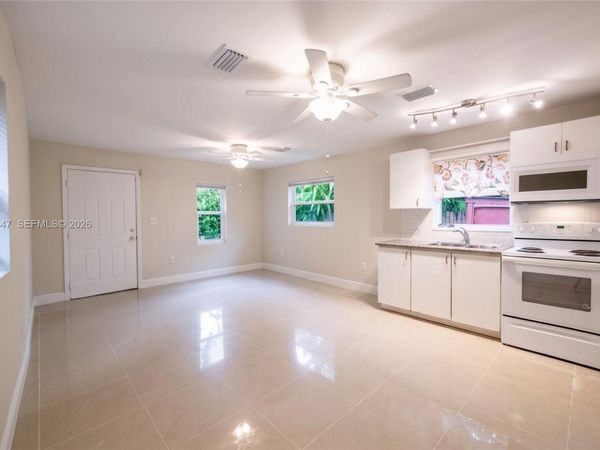 2241 Madison St, Hollywood, FL 33020