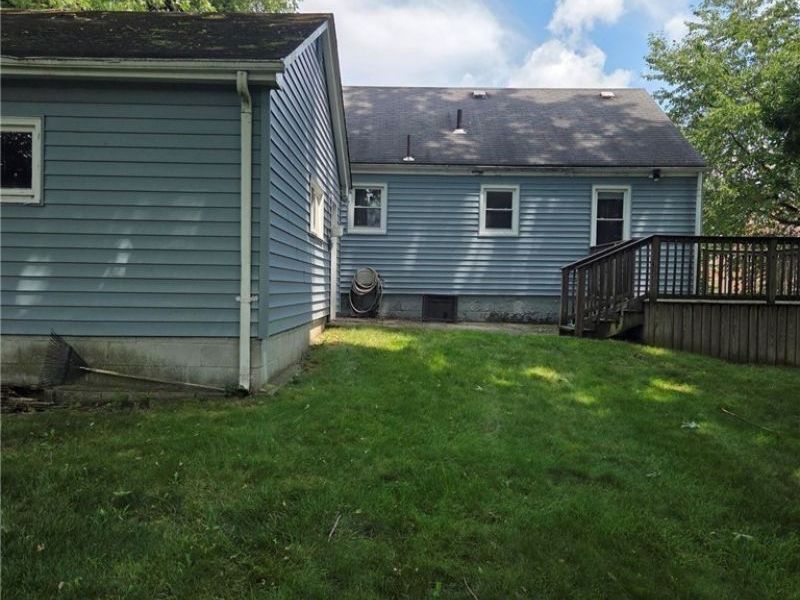 239 Gladstone Street, Campbell, OH 44405 Photo 4