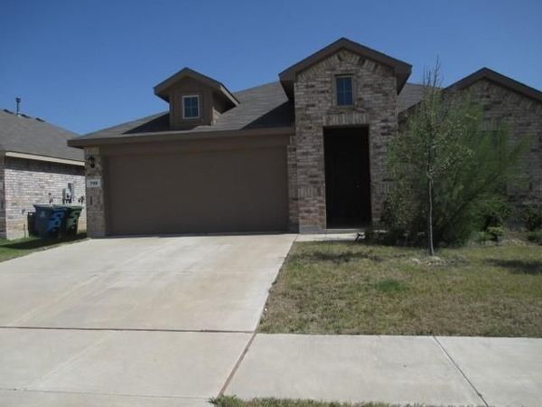 708 Spaulding Street, Justin, TX 76247