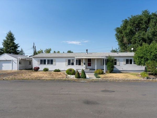 202 Marshall St, Davenport, WA 99122