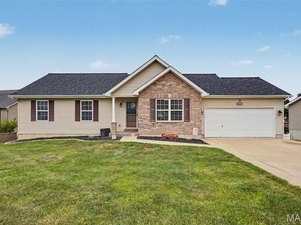 7034 Brooks Farm Drive, House Springs, MO 63051