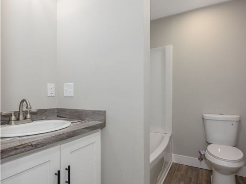 2190 Lake Road, Akron, OH 44312 Photo 15