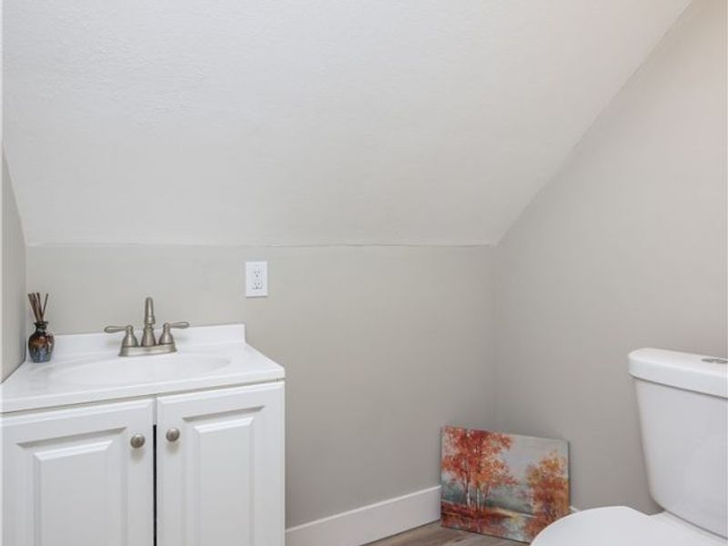 2190 Lake Road, Akron, OH 44312 Photo 24