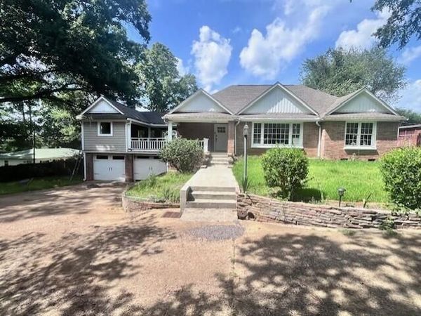 306 S Robbins, Fulton, MS 38843