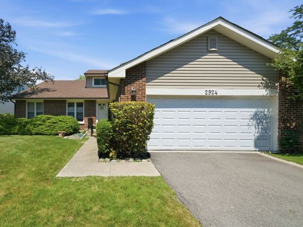 2924 Acorn Lane, Northbrook, IL 60062