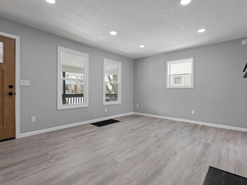 224 N Oakley Avenue, Columbus, OH 43204 Photo 9
