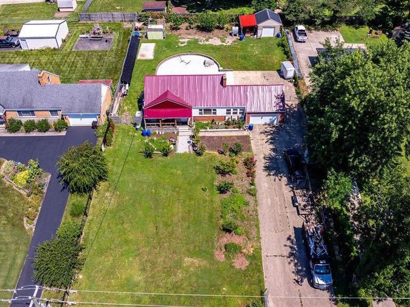 8294 Daly Road, Springfield Township, OH 45231 Photo 2