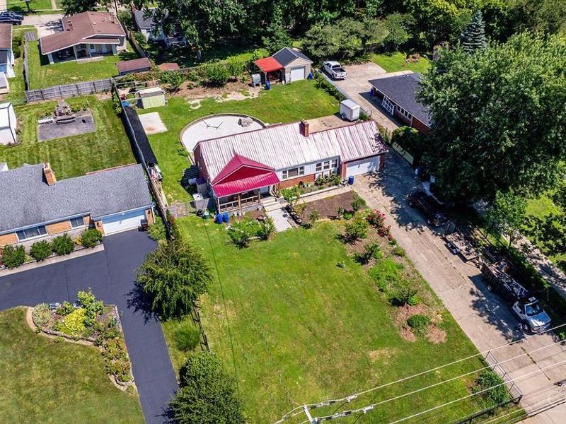 8294 Daly Road, Springfield Township, OH 45231 Photo 3