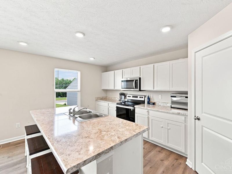 2424 Amelia Court, Colerain Township, OH 45239 Photo 12