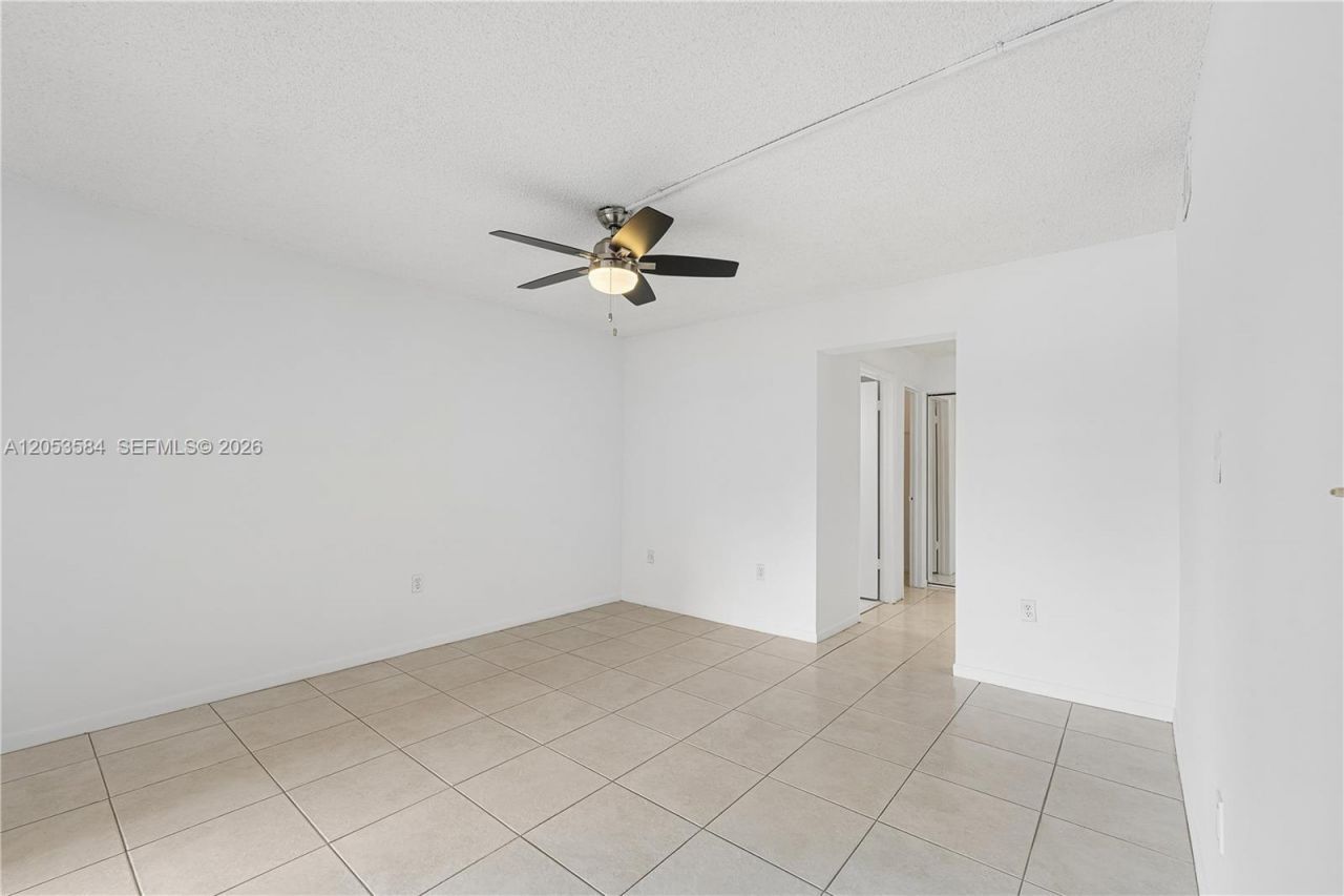 8860 SW 123rd Ct , Unit K308, Miami, FL 33186 Photo
