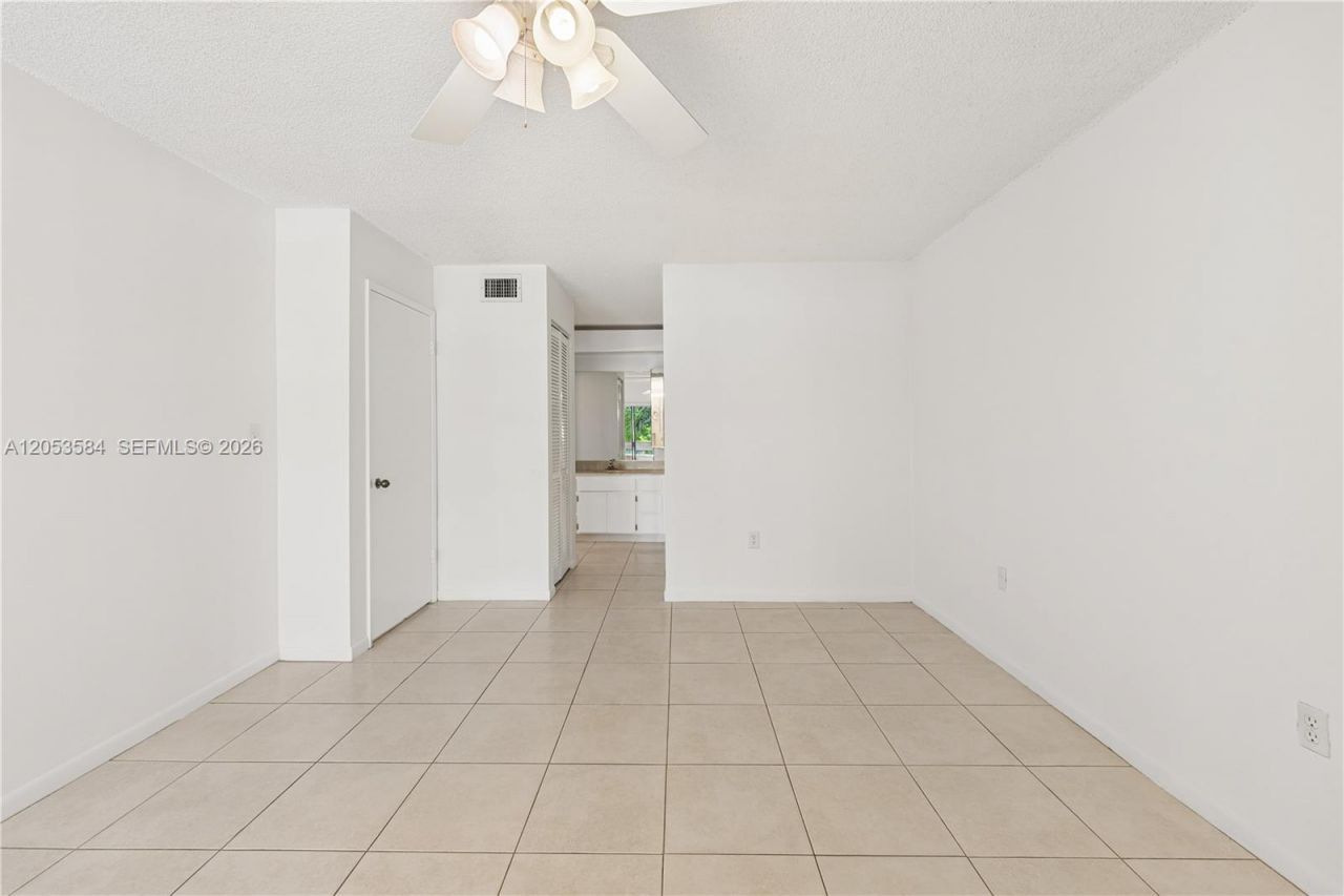 8860 SW 123rd Ct , Unit K308, Miami, FL 33186 Photo