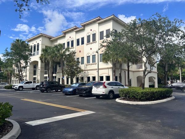 2893 Executive Park Dr, Unit 105, Weston, FL 33331