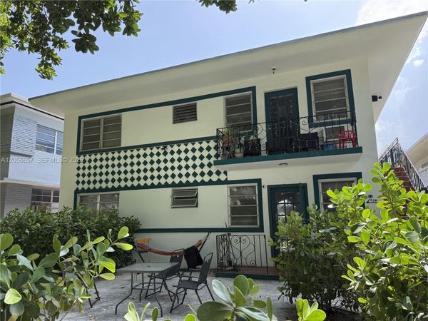934 Meridian Ave , Miami Beach, FL 33139