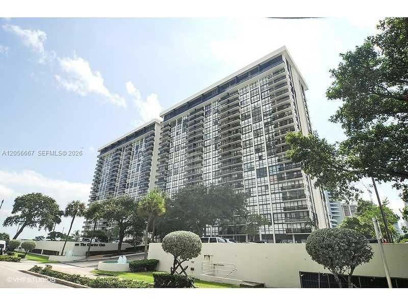 600 NE 36 St , Unit 1817, Miami, FL 33137 Photo
