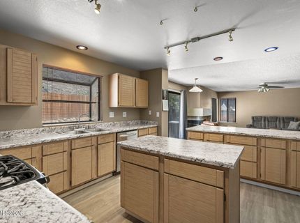 5296 Santa Barbara Avenue, Sparks, NV 89436 Photo