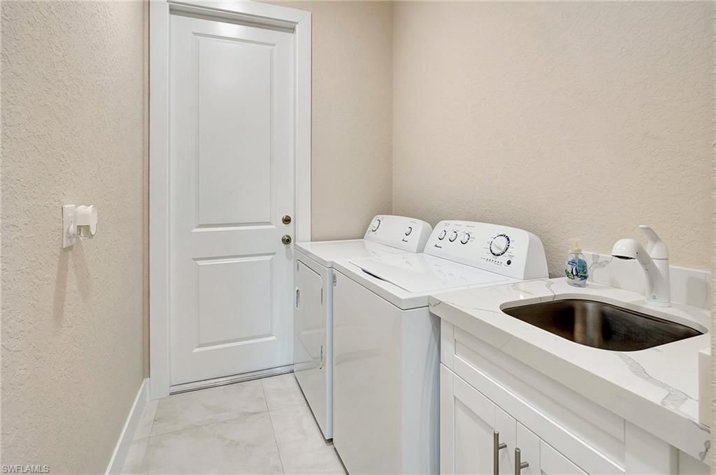 2514 SW Embers Ter, Cape Coral, FL 33991 Photo
