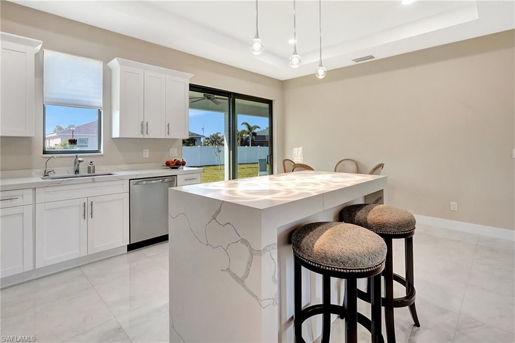2514 SW Embers Ter, Cape Coral, FL 33991 Photo