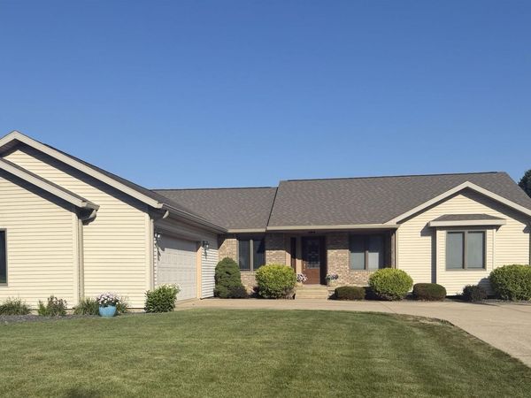 1633 N Royal Oaks Drive, Monticello, IN 47960