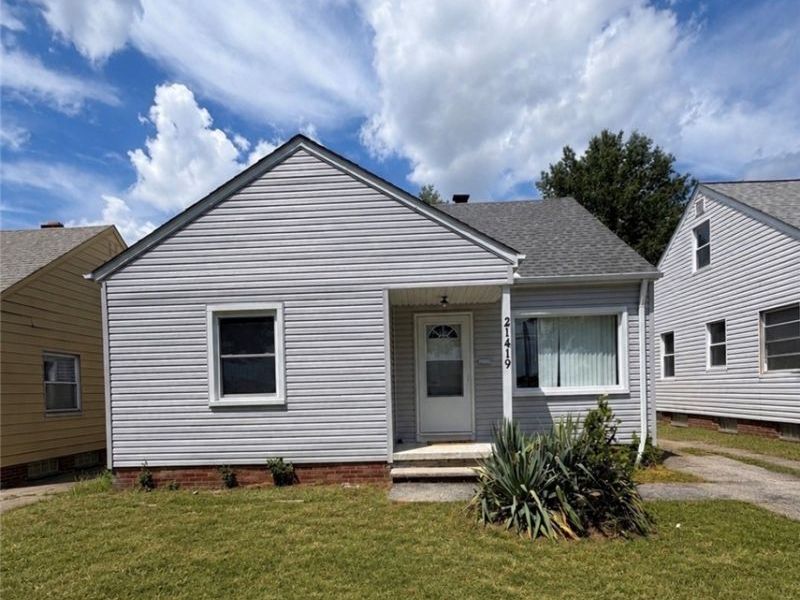 21419 Libby Road , Maple Heights, OH 44137 Photo 1