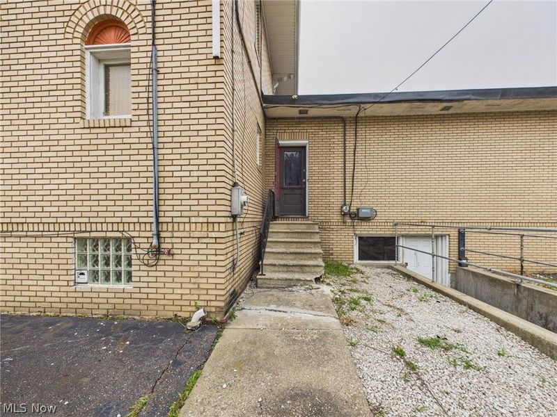 2529 Cleveland Avenue NW, Canton, OH 44709 Photo 8