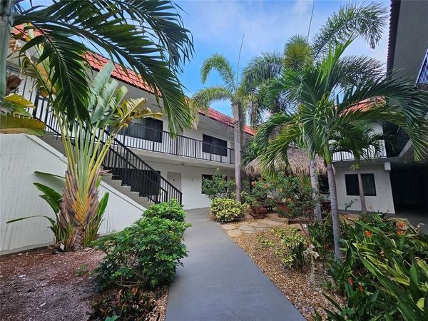 2201 NE 36th Street, Unit 209, Lighthouse Point, FL 33064