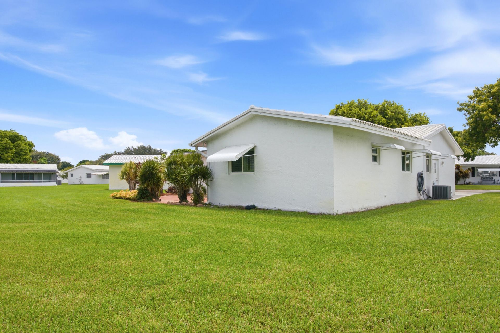 1291 NW 90th Way, Plantation, FL 33322 Photo