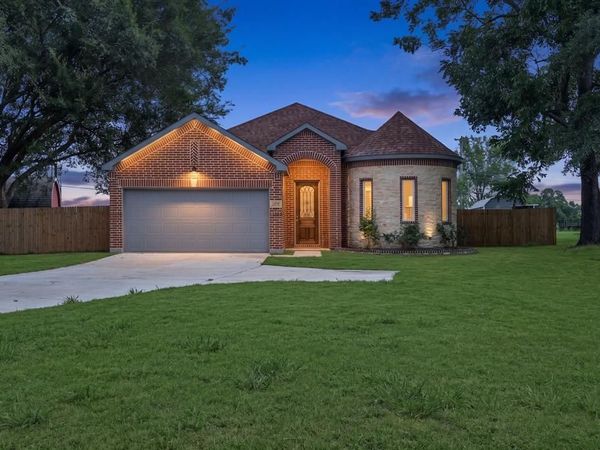 1202 Commerce Drive, Greenville, TX 75401